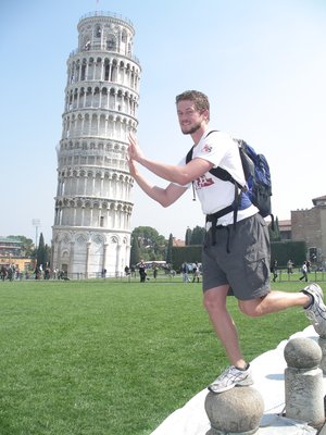 I'd give money to see Martin Freeman and Ian McKellen taking this shot!