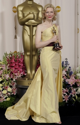 Valentino equals Oscar gold for the elegant Cate Blanchett!