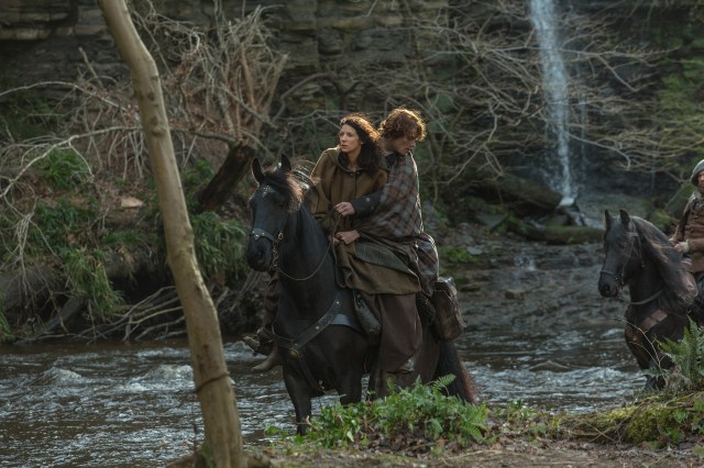 Jamie rescues Claire. It won't be the last time...