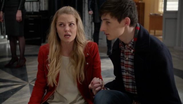 Once-Upon-a-Time-6x20-The-Song-in-Your-Heart-Emma-sings-Emmas-Theme-720x409.jpg